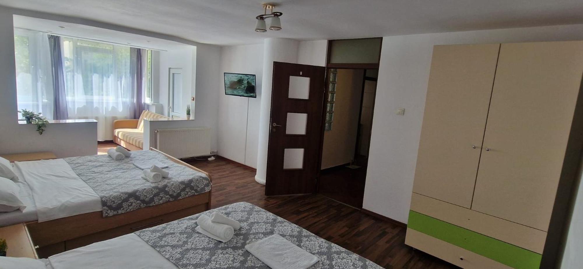 Stephanie Apartment-Centru Civic Brasov Exterior photo